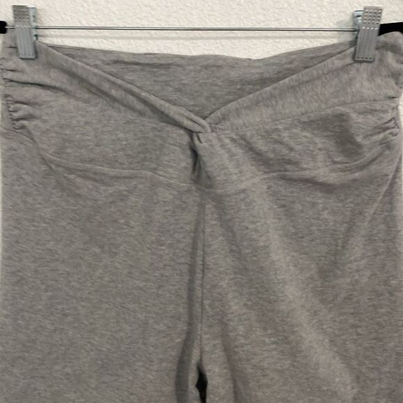 PINK-grey high-waisted twisted waist bike shorts- Size XL - Picture 2 of 6